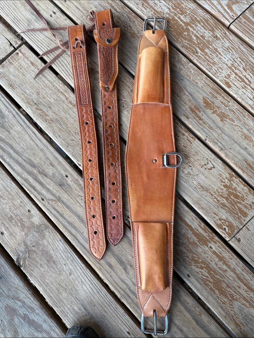 Circle y back cinch